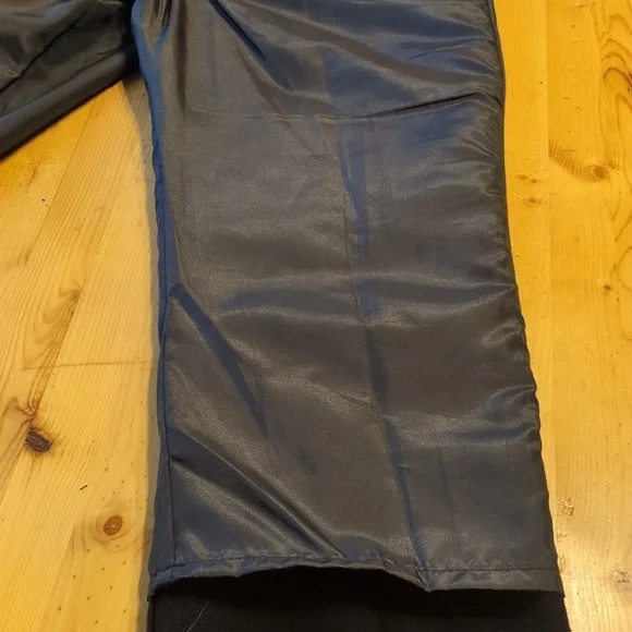 Vintage Chic: LA ROXX 1990's Black Leather Pants with Barrel/Balloon Legs - Picture 12 of 14